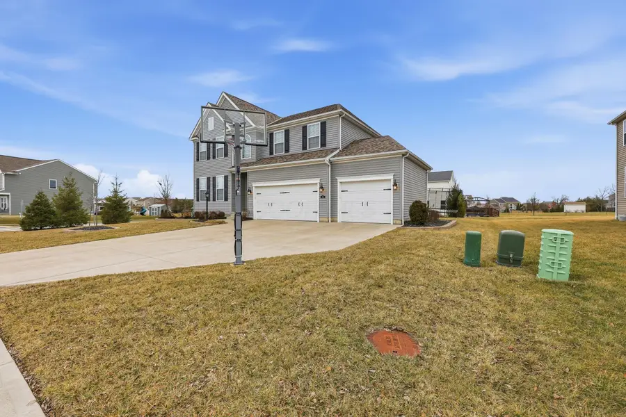 720 Weaver Ridge Drive, Marysville, OH 43040 - #3