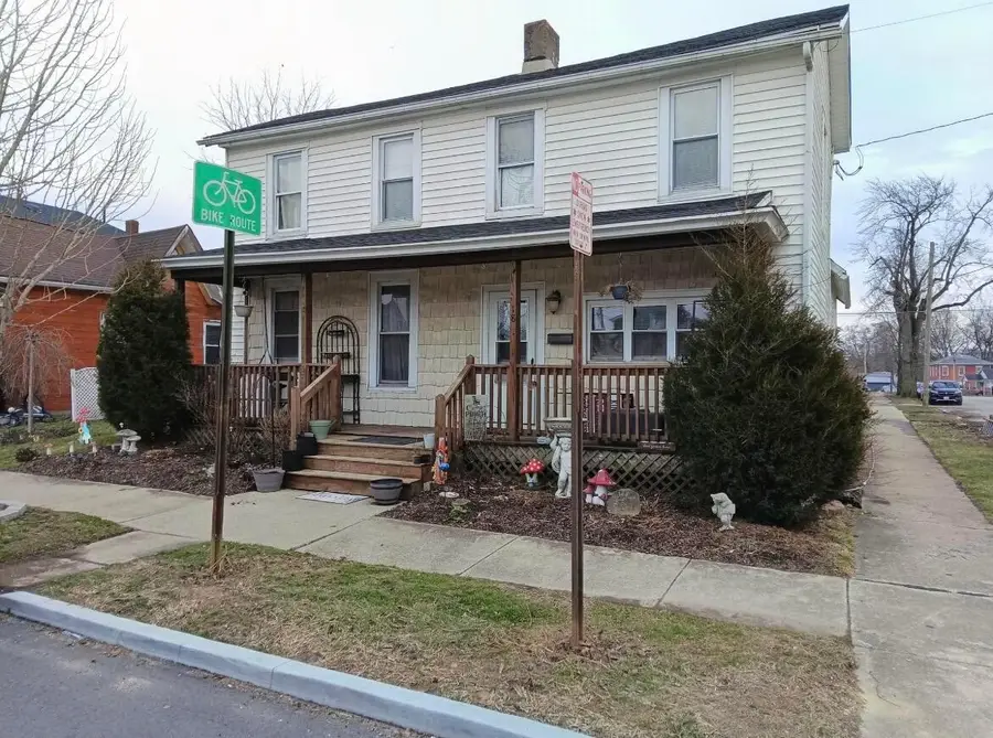 18 W Center Street, London, OH 43140 - #2