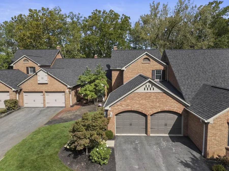 1224 Kenbrook Hills Drive, Columbus, OH 43220 - #2