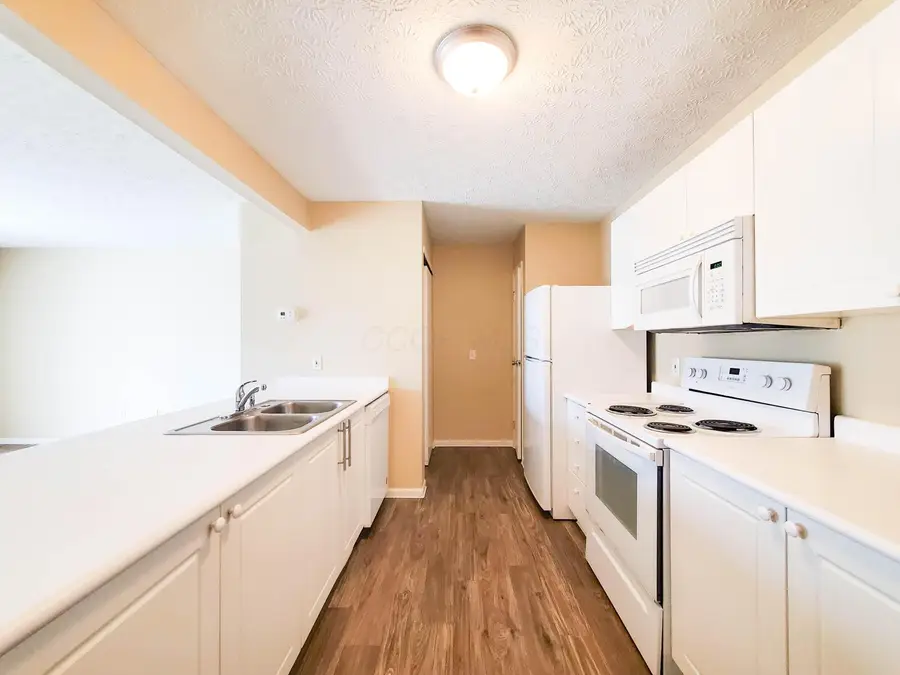 6145 Georges Park Drive, Canal Winchester, OH 43110 - #2