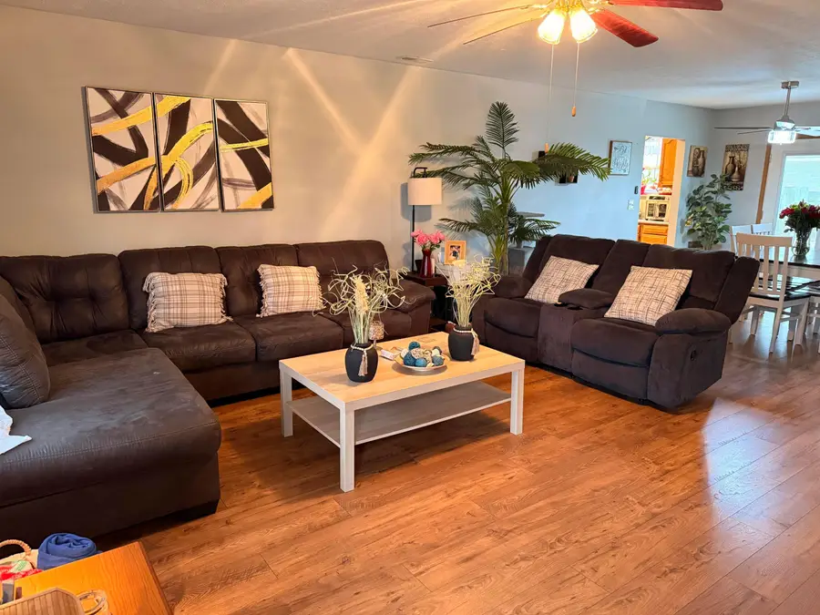 1517 Hawke Street, Bellefontaine, OH 43311 - #3