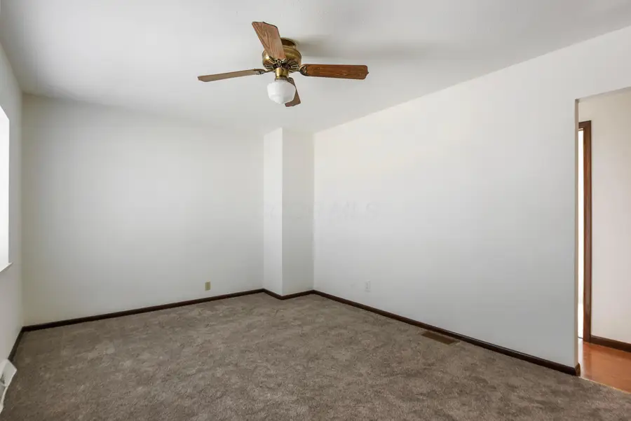 2291 E Howard Road, Obetz, OH 43207 - #3