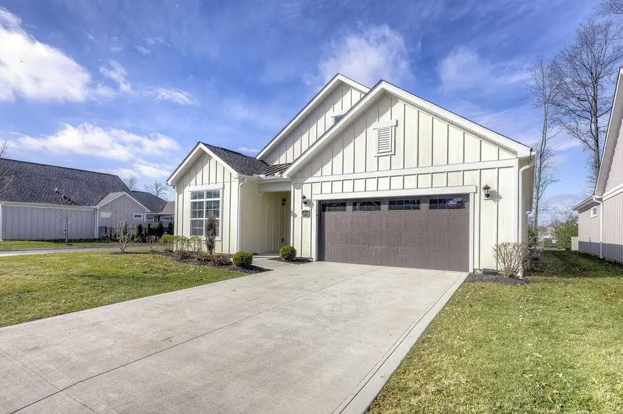 3326 Strickland Drive, New Albany, OH 43054 - #2