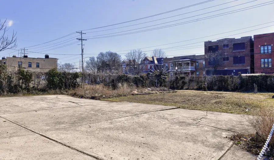 1230 E Main Street, Columbus, OH 43205 - #3