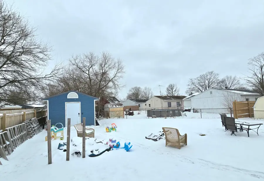 607 Easy Street, Marion, OH 43302 - #3