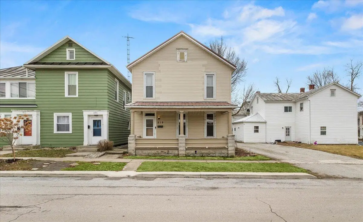 219 W Carrol Street, Kenton, OH 43326 - #1