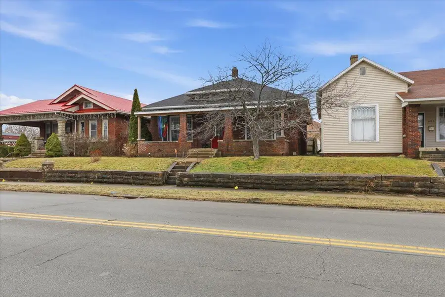 627 Columbus Avenue, Washington Court House, OH 43160 - #2