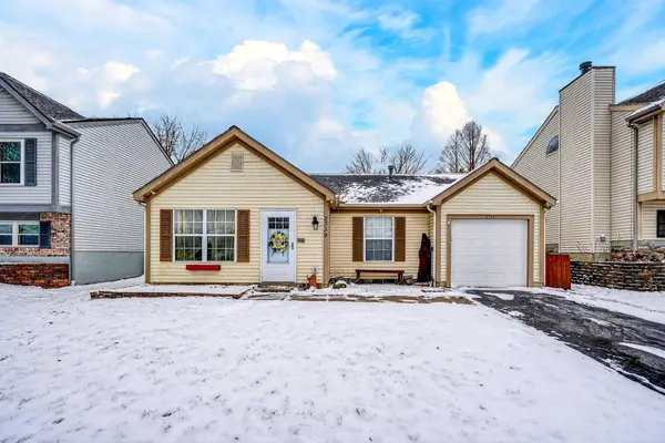 2339 Breeze Hill Drive, Grove City, OH 43123