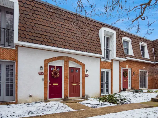 2824 Chateau Circle S, Columbus, OH 43221