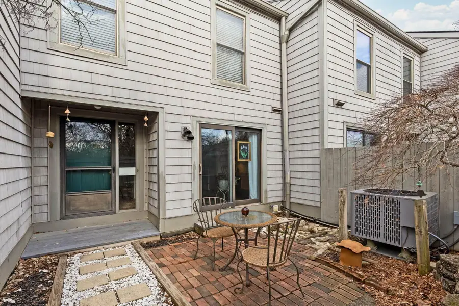 3172 Walden Ravines, Columbus, OH 43221 - #2