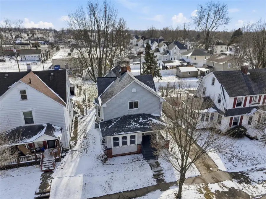 121 W Lincoln Avenue, Bellefontaine, OH 43311 - #3