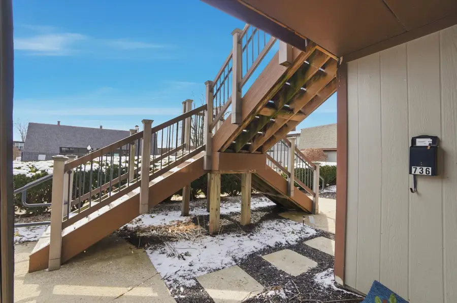 736 Worthington Forest Place, Columbus, OH 43229 - #3