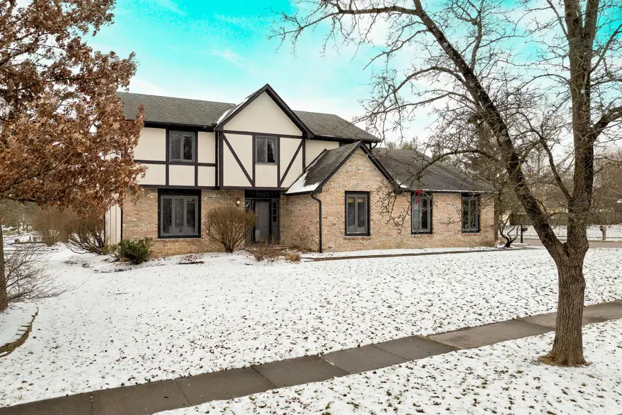 1603 Chippewa Court, Grove City, OH 43123 - #2