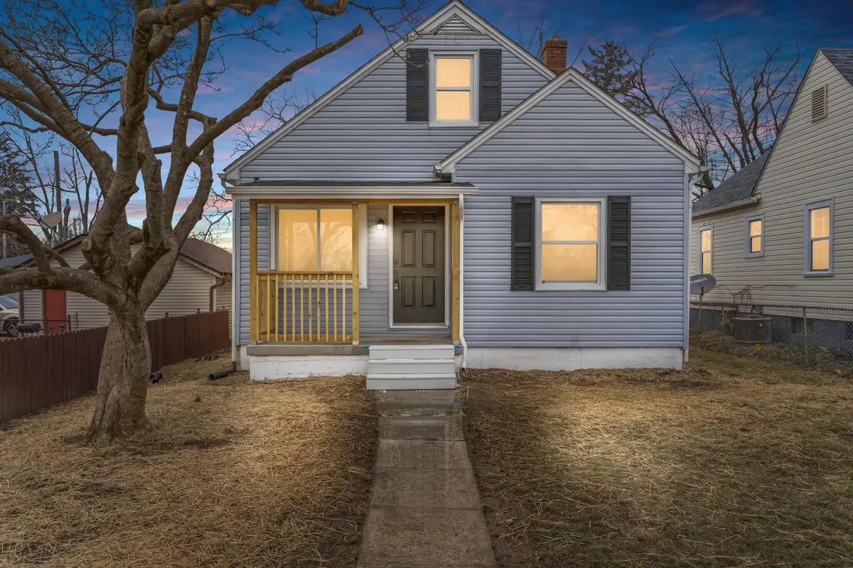 1204 Loretta Avenue, Columbus, OH 43211 - #1