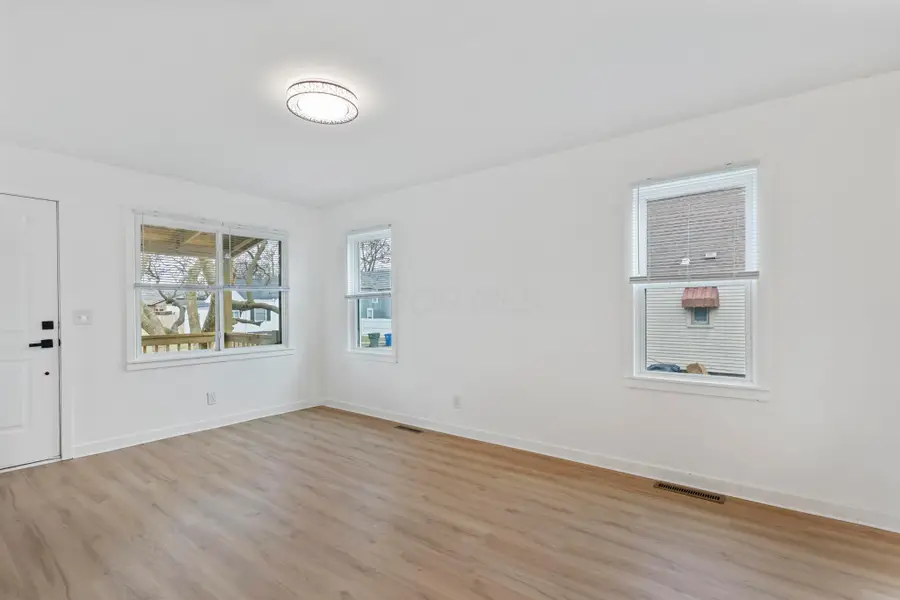 1204 Loretta Avenue, Columbus, OH 43211 - #3