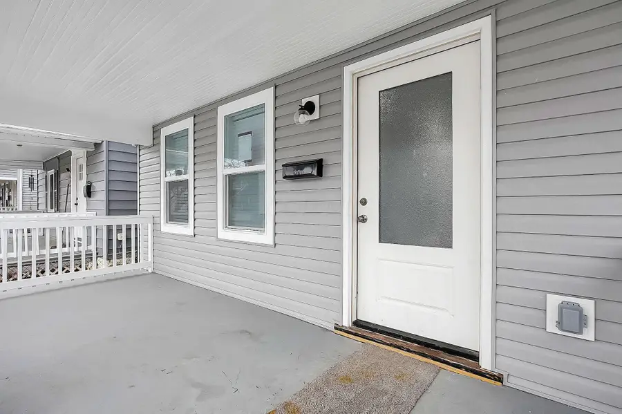271 S Warren Avenue, Columbus, OH 43204 - #3