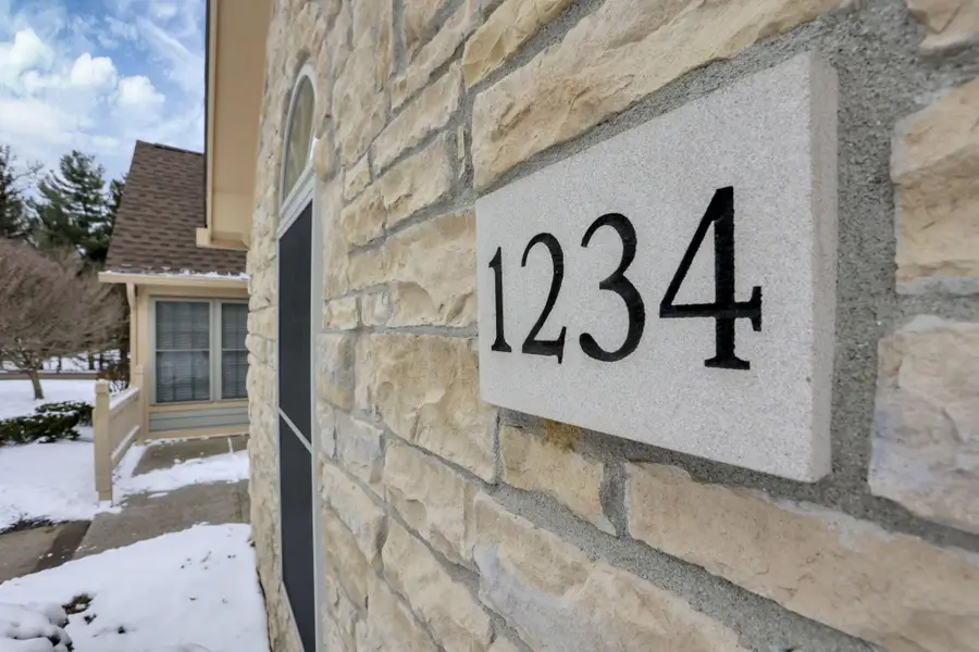 1234 Stonehouse Court, Lancaster, OH 43130 - #2