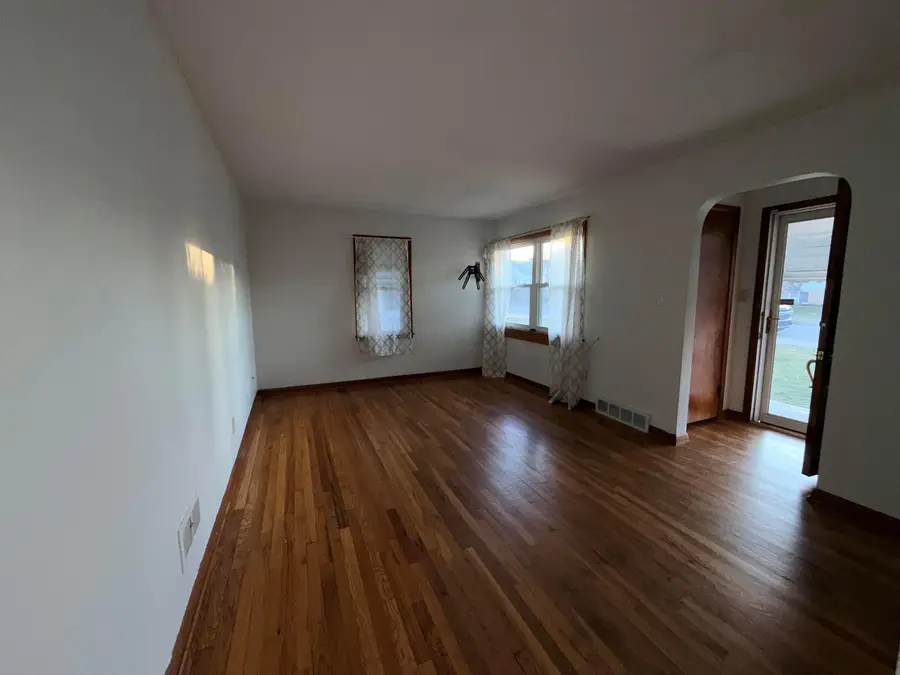 810 N Eastwood Avenue N, Lancaster, OH 43130 - #2