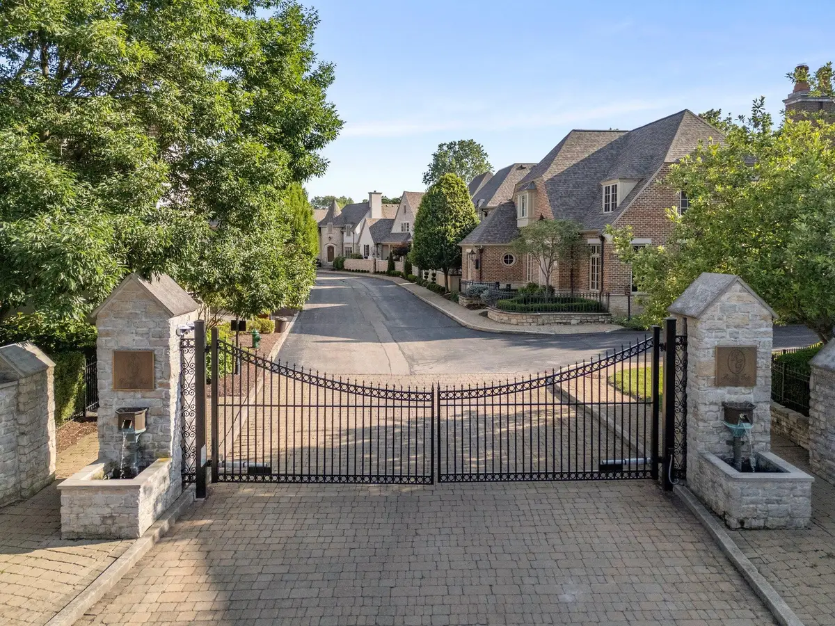 3507 River Avon Circle, Columbus, OH 43221 - #1