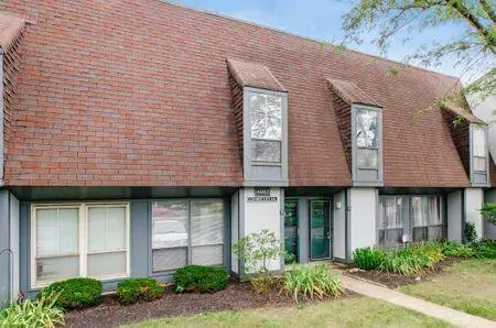 4692 Charecote Lane, Columbus, OH 43220