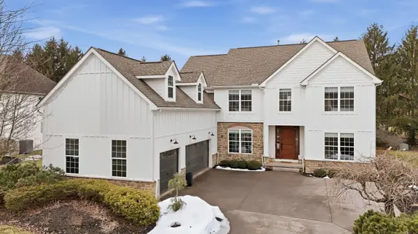 3085 Mccammon Chase Drive, Lewis Center, OH 43035