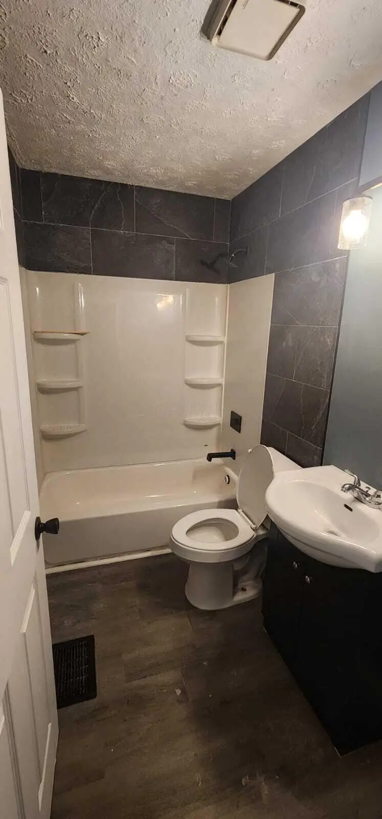 2459 NE Meredith Drive Ne, Columbus, OH 43219 - #3