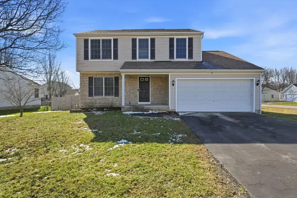 52 Gala Avenue, Pataskala, OH 43062