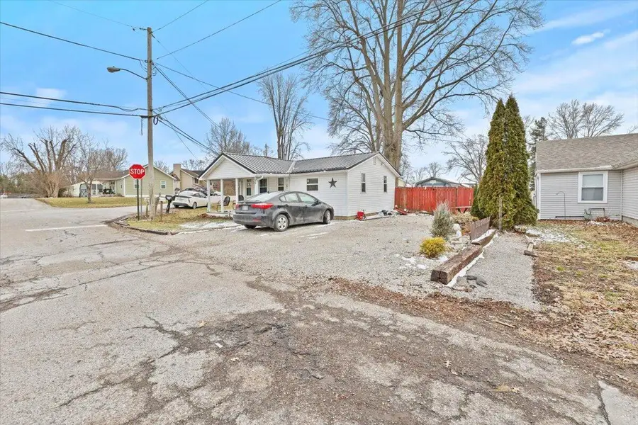 101 W 1st Avenue, Hebron, OH 43025 - #2