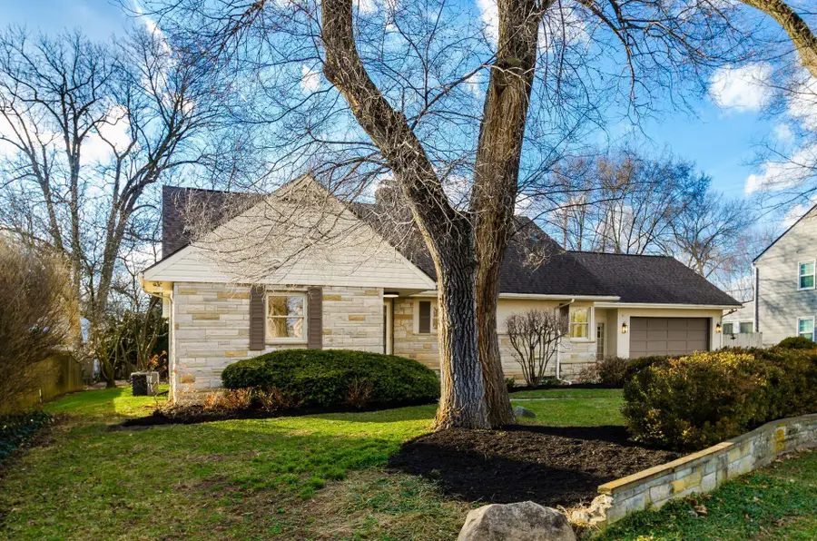 41 S Broadleigh Road, Columbus, OH 43209 - #3