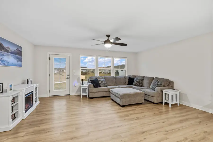 2592 Mcclouds Square, Marysville, OH 43040 - #2