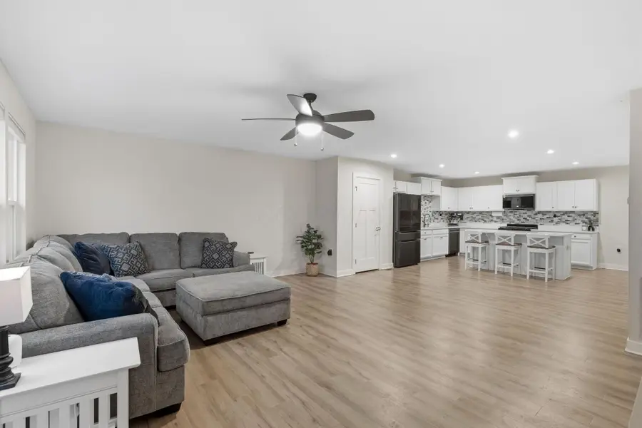 2592 Mcclouds Square, Marysville, OH 43040 - #3