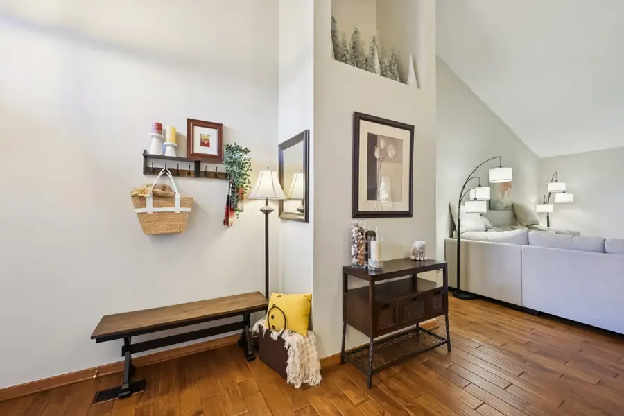 2521 Vililly Circle E, Grove City, OH 43123 - #3