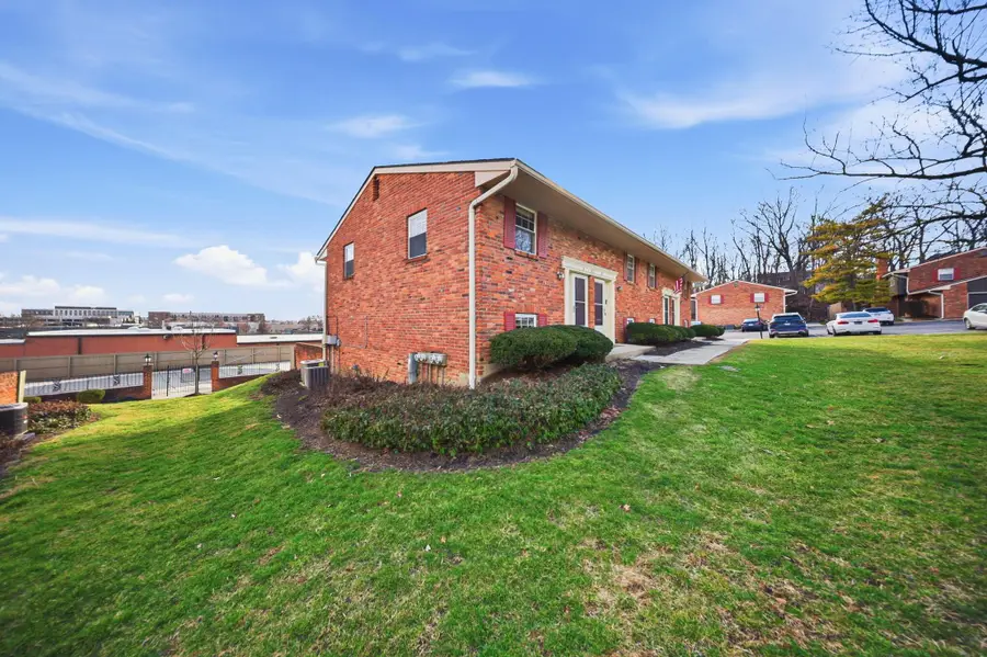 1371 Bluff Avenue, Columbus, OH 43212 - #2