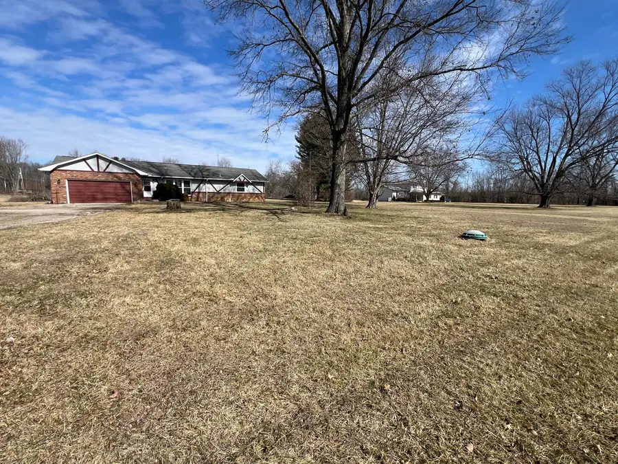 5560 Refugee Road Nw, Baltimore, OH 43105 - #3