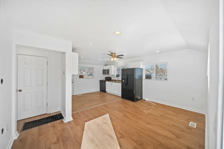 964 E Weber Road, Columbus, OH 43211 - #3