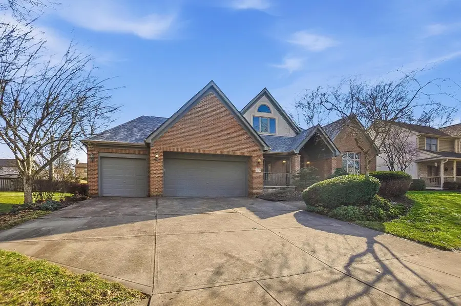 6035 Winnebago Street, Grove City, OH 43123 - #3