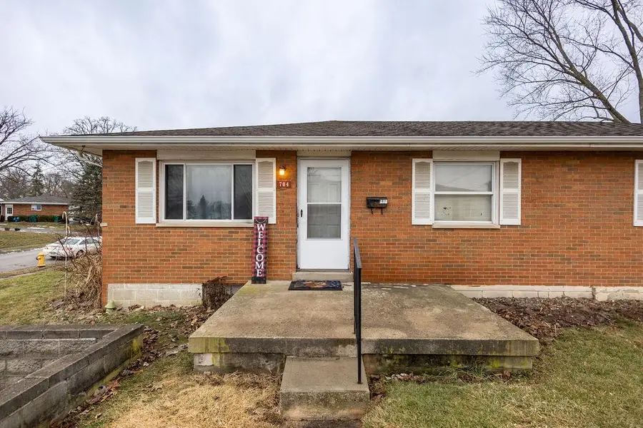 704-706 Kirkwood Drive, West Jefferson, OH 43162 - #2