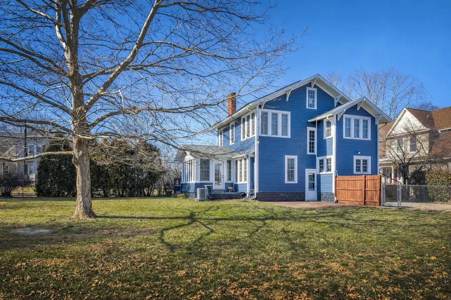 104 N Park Street, Mount Vernon, OH 43050 - #2