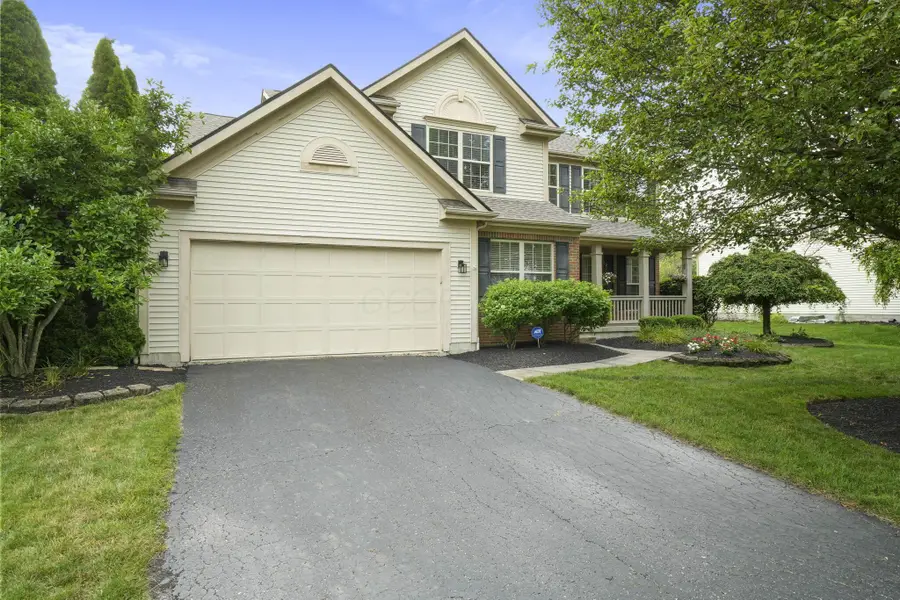 6351 Beaumont Square, Lewis Center, OH 43035 - #3