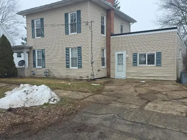 80 S Hartford Avenue, Centerburg, OH 43011