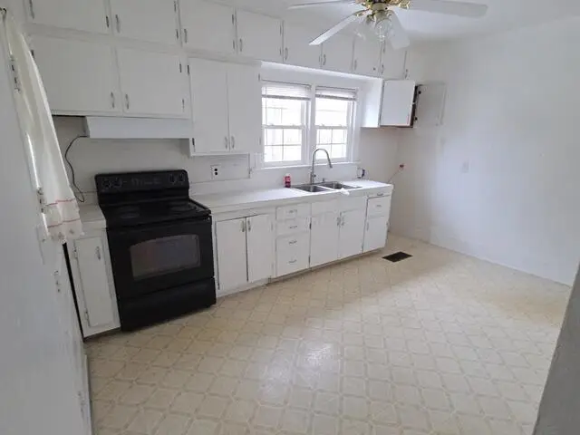 80 S Hartford Avenue, Centerburg, OH 43011 - #2