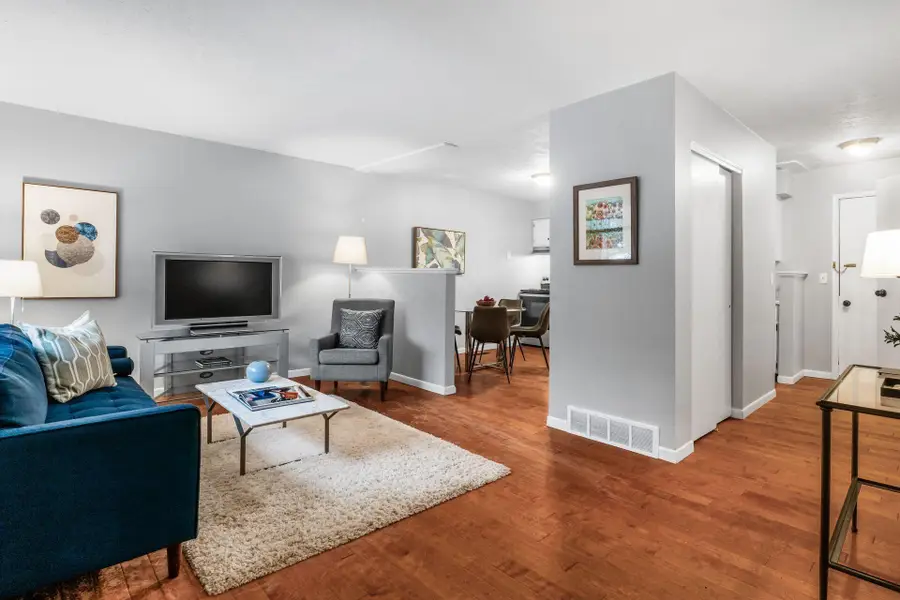 1440 Londondale Parkway, Newark, OH 43055 - #3