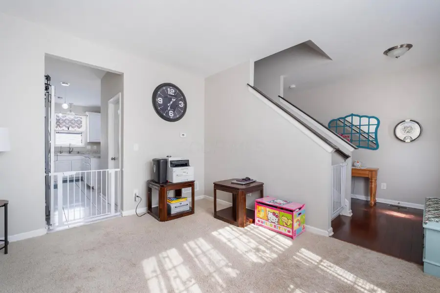 94 Sandburg Drive, Lithopolis, OH 43136 - #2