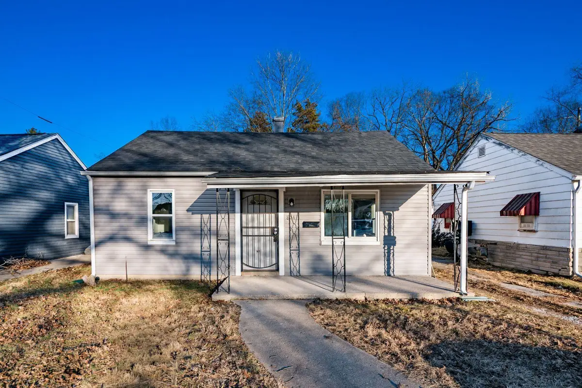 854 Brentnell Avenue, Columbus, OH 43219 - #1