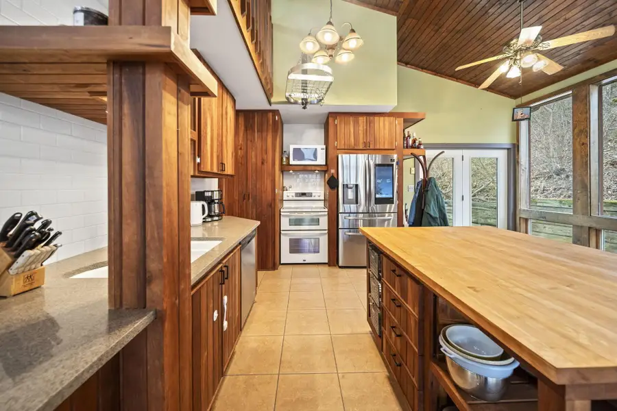 9948 State Route 682, Athens, OH 45701 - #3