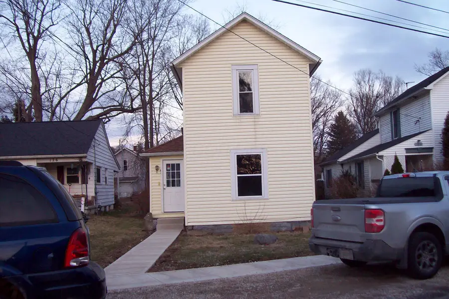 132 S Washington Street, Utica, OH 43080 - #2