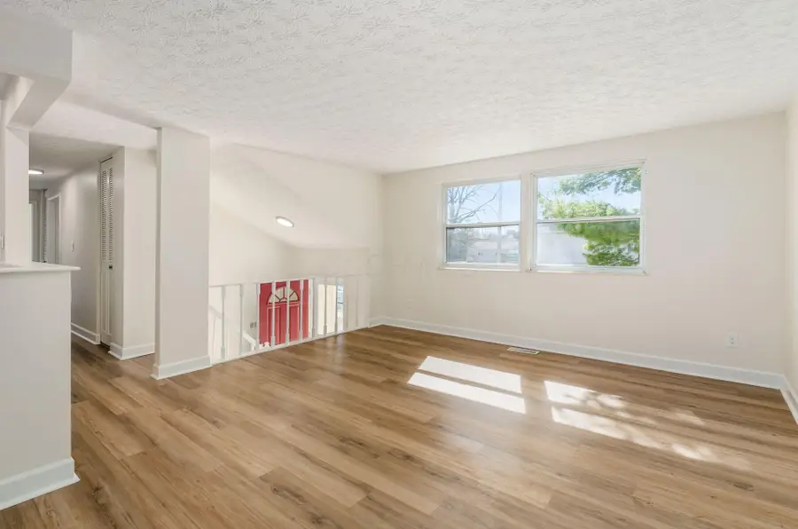 8188 Kingsley Drive, Reynoldsburg, OH 43068 - #2