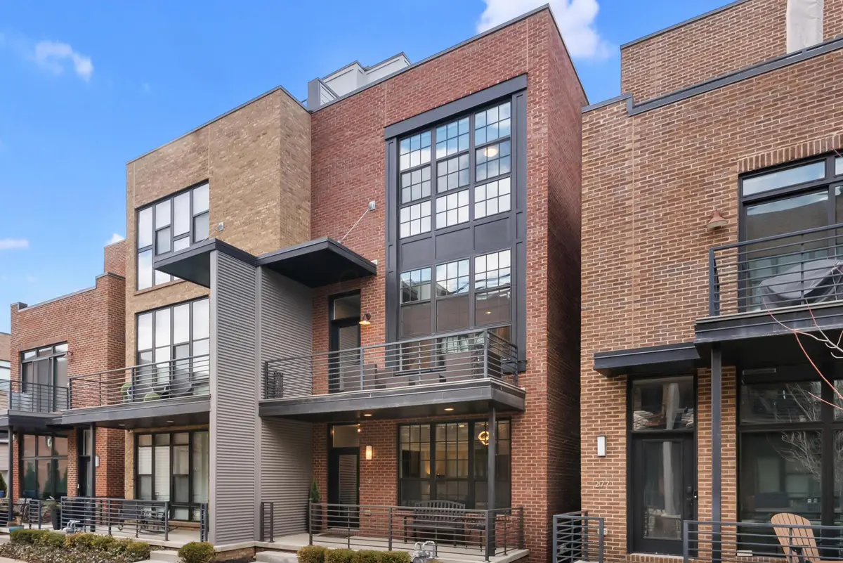 281 Neruda Avenue, Columbus, OH 43215 - #1