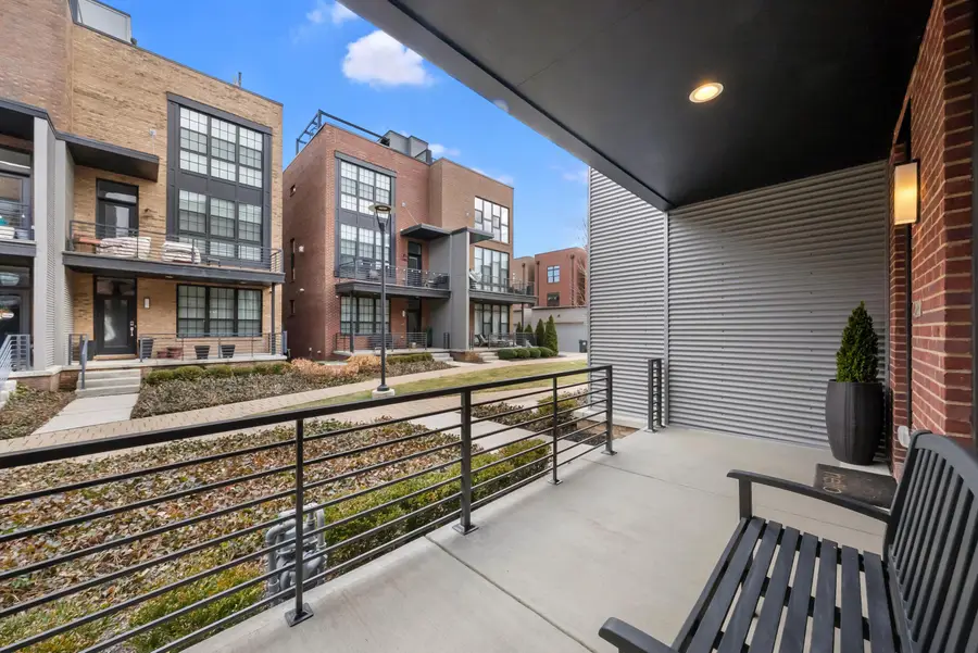 281 Neruda Avenue, Columbus, OH 43215 - #2