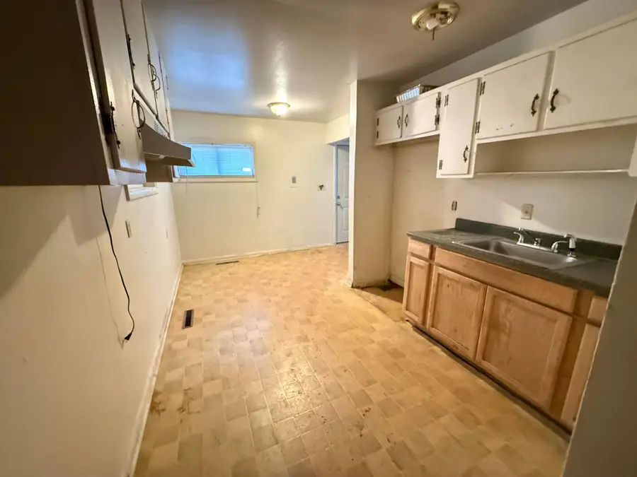 2282 Dawnlight Avenue, Columbus, OH 43211 - #3